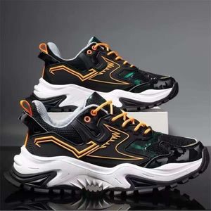 Mens Shoes 2024 가을 새로운 캐주얼 스포츠 신발 세련된 한국 버전 운동화 트렌디 한 신발 두꺼운 아빠 신발
