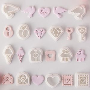 Equipments 12 Pcs Set For Valentine's Day Polymer Clay Earring Cutter Clay Ornament Stamp Brooch Pendant Mold DIY Handmade Jewelry Gift