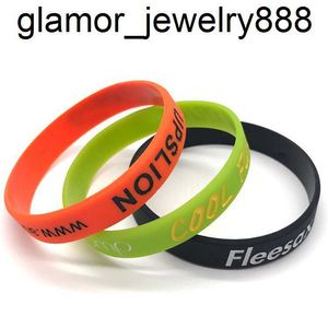 カスタムプロモーションシリコンBraceleTadjustable Silicon WristbandPromotionラバーフェスティバルスポーツPVCリストバンド