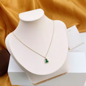 Top Necklaces qeelin pendants jewelry mother-of pearl stainless steel necklace plate 18k Red chain for women girl Valentines Mothers Day jewelry Wholesale gifts