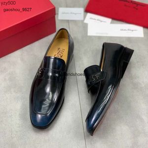 Business Feragamo hell Offene Seite vielseitige Perle Slip-on-Farbe neue Polieroberfläche Rindsleder spitzer lässiger formeller Lederschuh Schuhe Frühling/Sommer 92FF R4SI