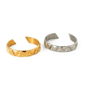 Bangle Youthway Minimalista Aço Inoxidável Triangular Pulseira Aberta À Prova D 'Água LowKeyLuxury Unisex Jóias Manchar Presente Gratuito