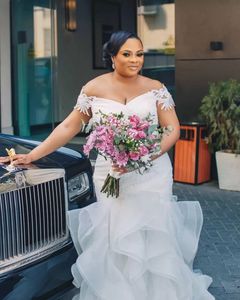 2024 simples sereia vestidos de casamento fora do ombro mangas plus size vestidos de noiva rendas apliques contas de cristal vestidos de novia trem varredura oganza babados em camadas