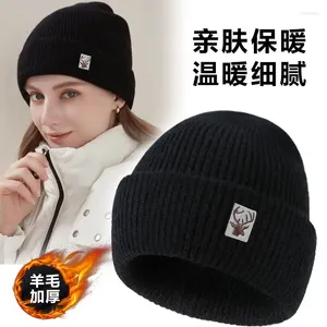 Berretti da baseball Cappello lavorato a maglia di lana da donna Autunno e inverno Circonferenza della testa grande selvaggia Copri orecchie a prova di freddo per esterni Tipo caldo Toque Girls