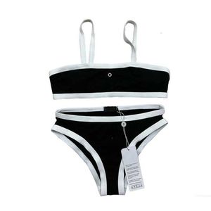 Costumi da bagno da donna di marca C Mutandine bikini di alta qualità Set costumi da bagno da donna sexy Catena bikini intero per prendere il sole Costumi da bagno firmati Ragazze Costumi da bagno da bagno femminile S