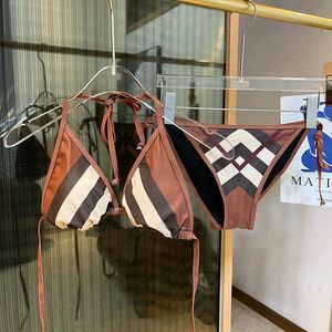 Sexiga kvinnors designers bikinis sätter tydliga form baddräkter damer baddräkter badkläder strandkvinna badkläder biquini blandade märken badkläder chd2402203-12