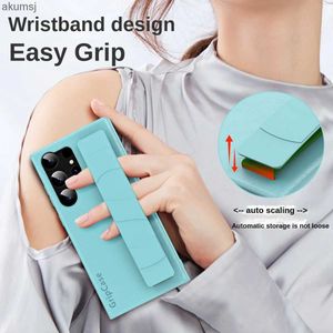 Cell Phone Cases For Samsung Galaxy S24 S23 S22 Ultra Case Luxury Plain Skin Friendly PU Leather Wristband Elastic Wrist Strap Shockproof Cover YQ240221