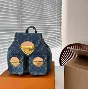 2024 Women School Bag Bag Fashion أكياس الكتف مصمم حقيبة يد على ظهر حقيبة يد