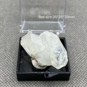 Pendants 100% natural aquamarine and mica flakes symbiotic rough specimen crystal ore stone from China Xuebaoding +Box size;35*35*35mm