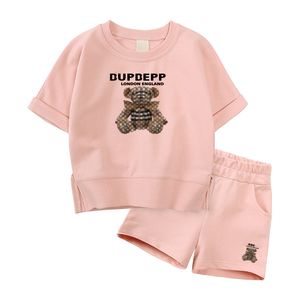 男の子の女の子の夏のスーツ小さいサイズの子供のための新しい半袖の服2ピースの子供TシャツショーツセットCSD2402216-8