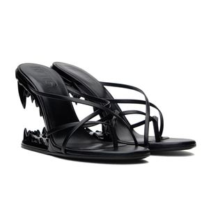 Włochy Design GCDS Sandals Buty dla kobiety Morso Thong Winges na obcasie Paski przecinające się God Nie można zniszczyć streetwearu Eleganckie swobodne spacery 35-41