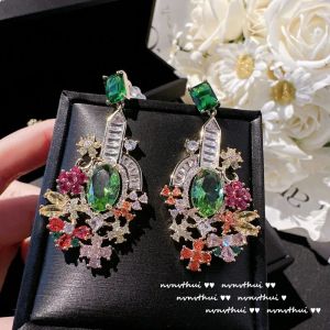 Orecchini Orecchini geometrici a fiori esagerati Orecchini da donna con zirconi bling S925 Argento Ago alla moda Elegante penzolante gioielleria raffinata