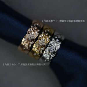 Designerringar Chaneles Gold Silver Ring Gold Craft Medium Coco Diamond Ring med diamant för kvinnor Elektropläterad rosguld med full diamantöverlagringsparring