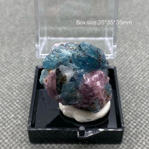 Teryaklar% 100 Doğal Yakut ve Aquamarine Kristal Ham taş cevheri örnekleri +Kutu Boyutu: 35*35*35mm