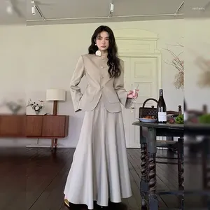 Abito a due pezzi da donna autunno vintage casual corto abito cappotto mezza gonna a trapezio set pendolare girocollo solido