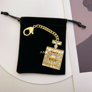 كيس أزياء مفاتيح الفاخرة قلادة الذهب مصمم الماس ، السلسلة الرئيسية للنساء رجال شارع الشارع نبيل