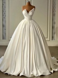 Elegant A-Line Bride Wedding Dress 2024 V-ringad ärmlösa pärlor Satin snör upp brudklänningar Vestidos Noiva Robe de Mariage