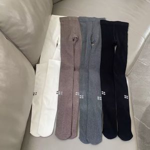 2024 Skarpetki Kobiety Sport Scossuit Pantihose Socks Multi kolor elastyczny w stylu koreańsko wełniany wełna bawełniana ciepłe oddychające skarpetki miui