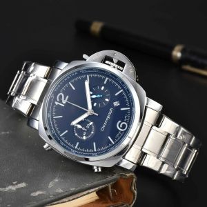 Pan Högkvalitativ lyx Mens Man Watches Designers Kalender Datum 43mm All Dial Work Quartz Men tittar på vattentät Montre Luxury Sapphire Glass AA