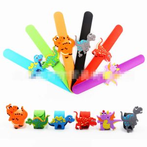 Браслеты jiangzimei 24 pcs cartoon dinosaur clap ruint gredilit warter день рождения маленький подарка Spot Direct Sales для детской девочки