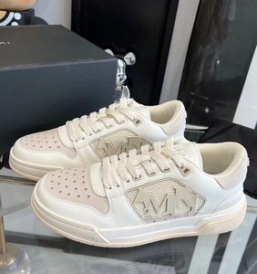 Trevlig kvalitet män kvinnor autro sneakers skor låg topp eva mesh kalv läder skateboard gå grön svart vit rosa par tränare eu35-46 med låda