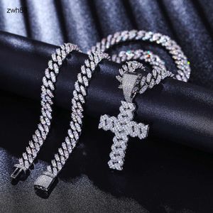 مصمم المجوهرات Dropshipping Punk Style Hip Hop 925 Sterling Silver Lab VVS Moissanite Iced Out Cross Cross Necklace for Gifthiphop