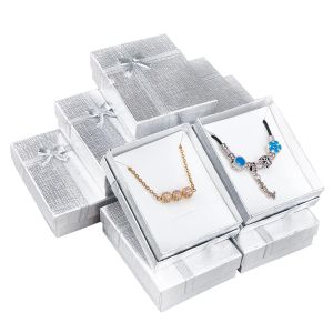 Ringe 12pcs Karton Schmuck Geschenkbox Anhänger Hülle Display für Ohrring Halskette Ring Schmuck Verpackung Geschenkspeicherboxen 9x7x3cm