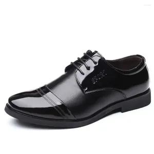 Dress Shoes Low Heeled Number 43 Men Formal Mans Trainer Sneakers Sport Top Quality Pretty Sepatu