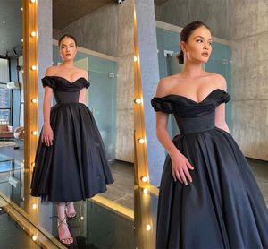 Retro Black Cocktail Dresses A Line Off Shoulder Pleats Ruffles Tea Length Prom Evening Gowns Junior Homecoming Birthday Party Vestidos