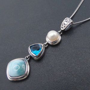 Hängen Trendiga Natural Larimar 925 Sterling Silver Antique Design Blue Topaz äkta Stone Pearl Charm Pendant for Women Gift Necklace