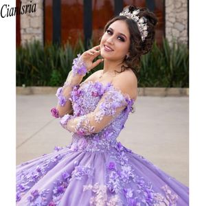 Gorgeous Sweetheart Lace Appliques Quinceanera Dresses Long Sleeve Lace-up Back Ball Gowns 3 D Flower Tulle Sweet 16 Dresses