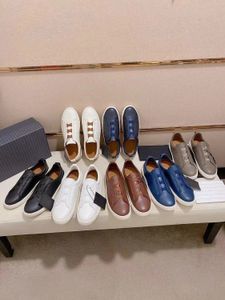 디자이너 신발 ZEGNAS NEW DEERSKIN SPORTS 및 캐주얼 드레스 신발 남자 신발 울트라 라이트 블랙 흰색 레알 마드리드 로우 탑 크로스 탄성 슬리브 신발 31 색