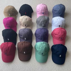 Kawałki Ball Classic Cotton Baseball Cap Zapień jest regulowany zarówno dla mężczyzn, jak i kobiet T240222