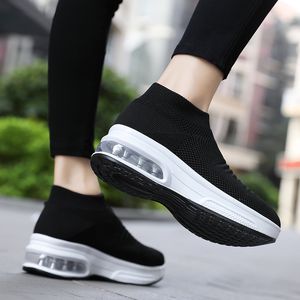 High Quality Fashion Men Women Cushion Running Shoes Breathable Designer Black Blue Grey Sneakers Trainers Sport Size 39-45 W-009