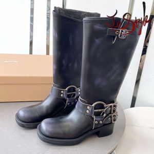 Botas de vaqueira com fivela Bota de cavaleiro feminina de luxo couro polonês Martin Y2k Mi * bico redondo salto grosso sapatos de motociclista marrom e preto versão OG tamanho EUR 35-40