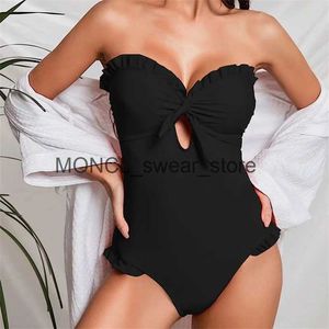 Mulheres Swimwear Sexy Bandeau Front Tie Mulheres Sólido Preto Branco Strapless Ruffles One Piece Swimsuit 2023 Cut Out Beach Bathing SuitsH24222