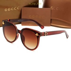 GG 2023 Designer Luxury Women Ggities Solglasögon Män Eglaslasser Utomhus Shades PC Frame Fashion Classic Lady Ggities Solglasögon 671