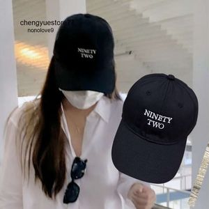 2024 New Ball Caps Freen Becky Same Letter NINETY TWO Hat Embroidered Cotton Pure Black Baseball Cap Breathable Sun Visor Protection 230830