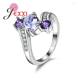 Anelli a grappolo Design elegante e romantico Fidanzamento nuziale in argento sterling 925 per gioielli da donna Anello da dito in cristallo CZ