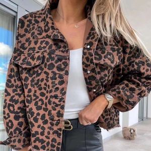 2024 New Leopard Jean Jacke Trendy gewaschener alter Quasten -Denimjacke Frauen