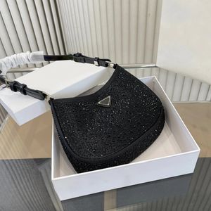 1 1 berömd designer nylonläder handväskor kvinnor mode cleo underarm crossbody axelväska svart mens koppling totes lyxys messenger handväska rese gym påse