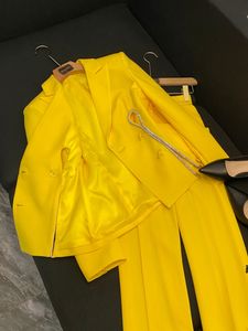 2024 primavera giallo tinta unita strass pantaloni a due pezzi set manica lunga risvolto con risvolto blazer doppiopetto top diviso + pantaloni lunghi set abiti a due pezzi O4J152725