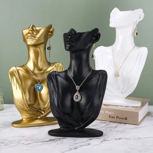 Halsband harts skulptur heminredning nordisk figur staty smycken stativ örhängen halsband display stand rum dekoration tillbehör hantverk