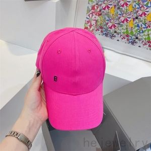 Fashionable baseball cap leisure sport designer hat summer sun protect casquette letter embroidery valentine s day gift luxury hat size adjustable back PJ054 B4