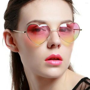 Okulary przeciwsłoneczne Xaybzc 2024 Vintage Heart Women Marka projektantki cukierki kolorowe gradient okulary przeciwsłoneczne okulary zewnętrzne impreza