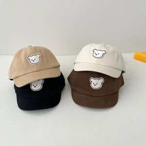 Hårtillbehör sommarjusterbar baby baseball cap småbarn tecknad björn broderi söta hattar för barn tjej pojke mjuk bomulls motorhuv