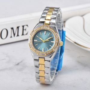 Luxury Women's Watch Precision Quartz Movement Fashion Circle Full Diamond Design High-end rostfritt stål Diamond Watch