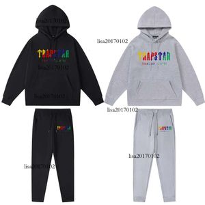 Trapstar Oversized Hoodie Mens Trapstar Tracksuit Designer Camisas Imprimir Carta Preto e Branco Cinza Arco-íris Cor Verão Esportes Moda Algodão Cordão Top