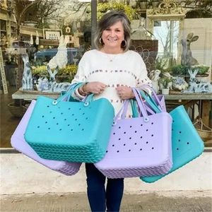 Storage Bags Waterproof Bogg Beach Bag Solid Punched Organizer Basket Summer Water Park Handbags Large Women's Stock Gifts