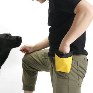 Collars Pet Supplies Pet Training Pocket Magnetic Backle Open and Close Portable Dog Food Bag屋外犬の散歩バッグクラッチバッグ。